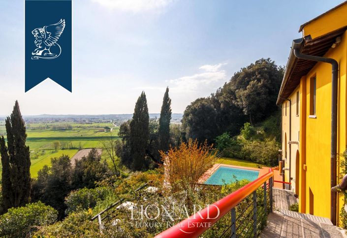 Image No.15-8 Bed Villa for sale