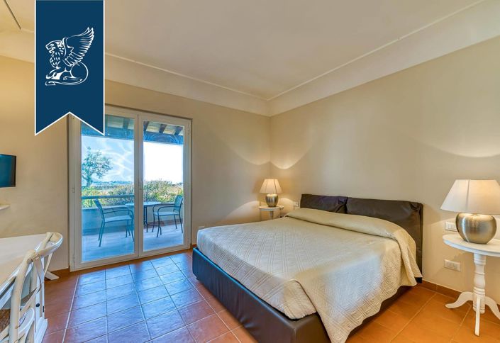 Image No.35-11 Bed Hotel for sale