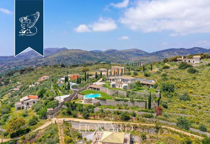 Image No.4-11 Bed Hotel for sale