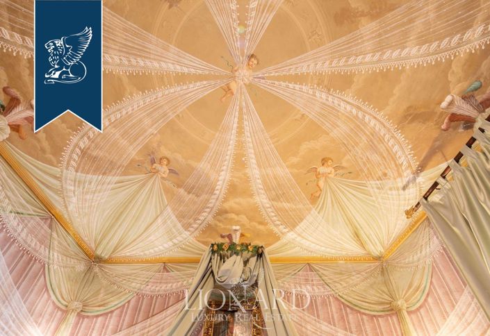 Image No.11-12 Bed Property for sale