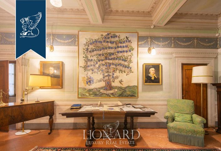 Image No.7-12 Bed Property for sale