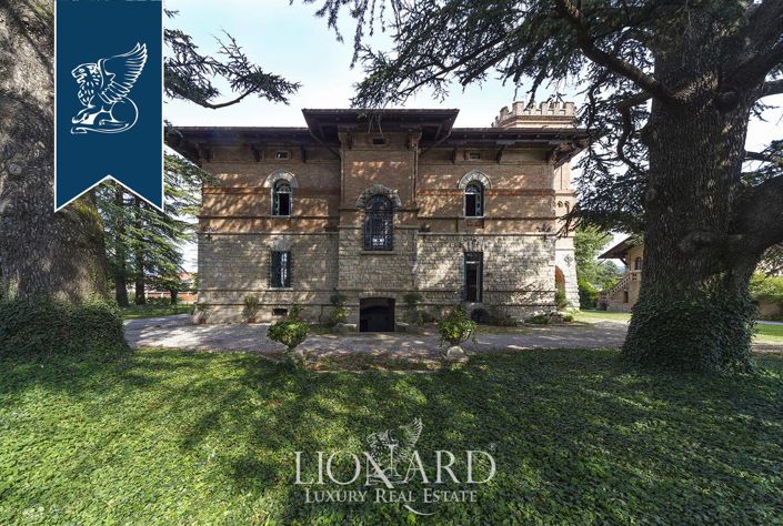 Image No.14-5 Bed Villa for sale