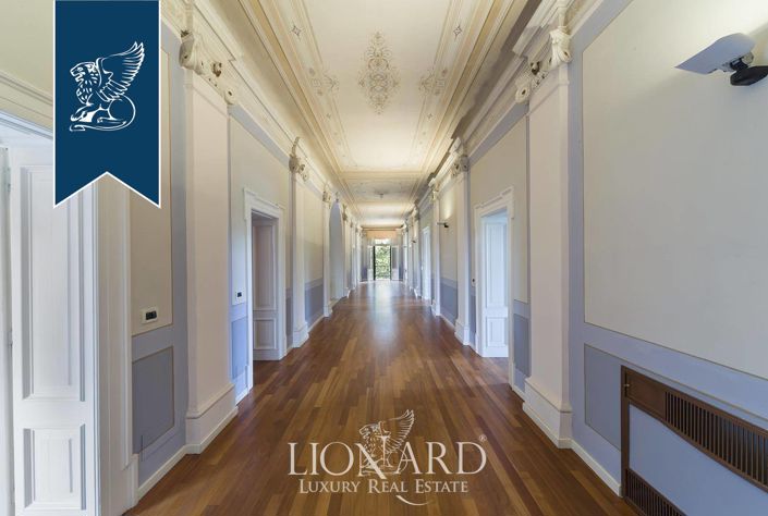 Image No.27-5 Bed Villa for sale