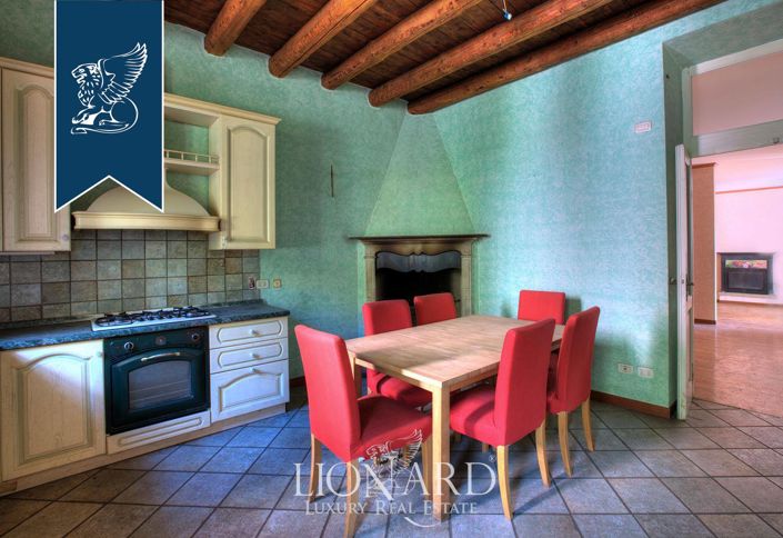 Image No.43-11 Bed Villa for sale