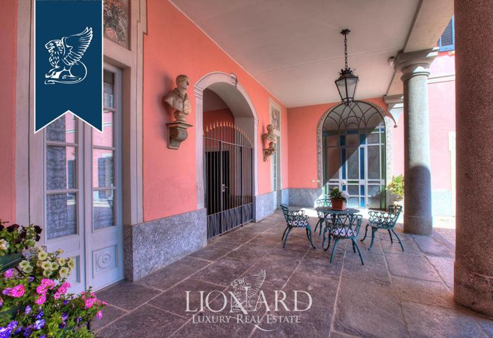 Image No.7-11 Bed Villa for sale