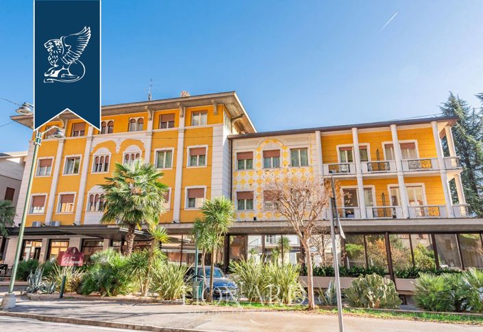 Image No.3-51 Bed Hotel for sale