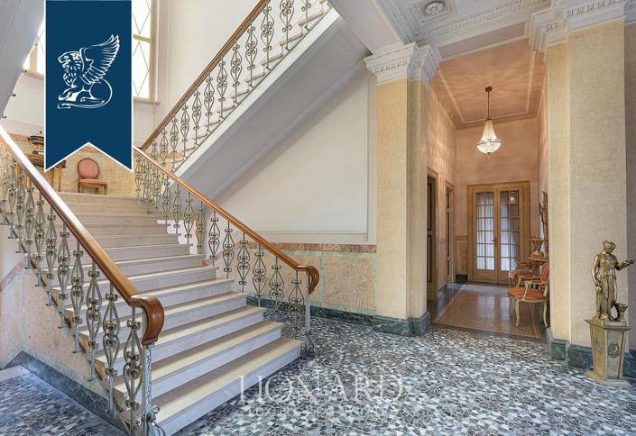 Image No.12-5 Bed Villa for sale