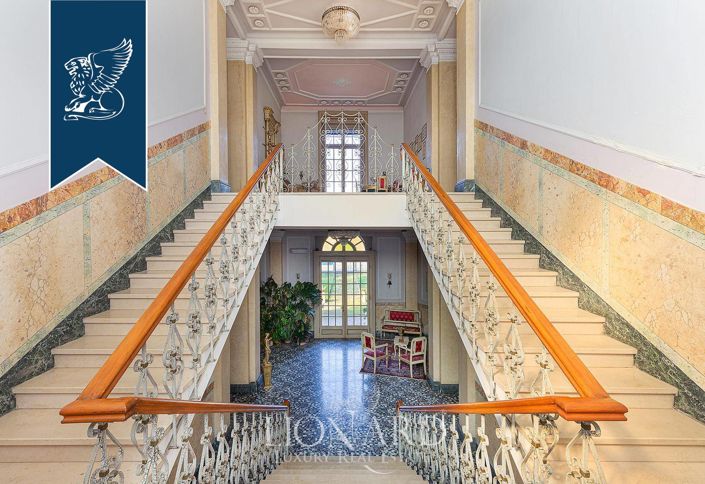 Image No.15-5 Bed Villa for sale