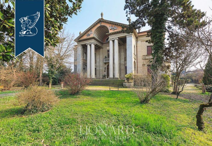 Image No.3-5 Bed Villa for sale