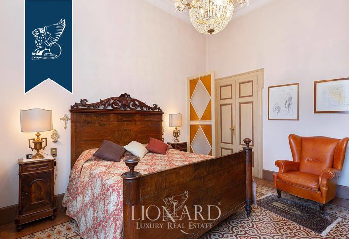 Image No.37-5 Bed Villa for sale