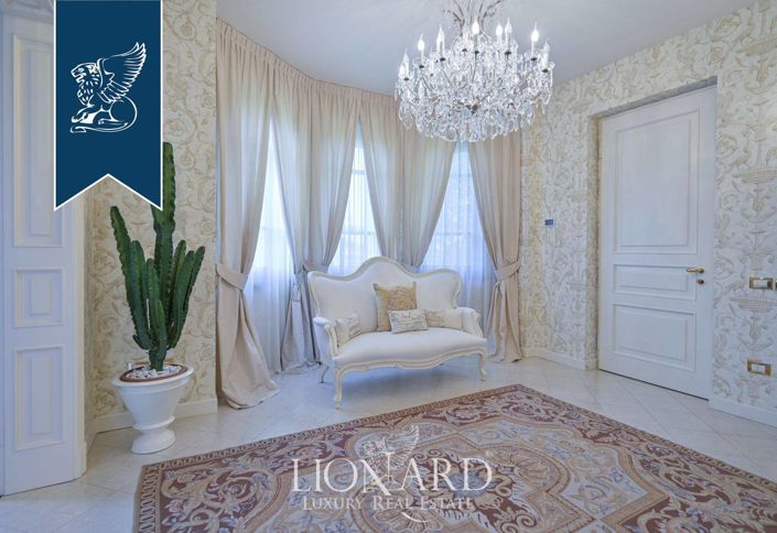 Image No.11-3 Bed Villa for sale