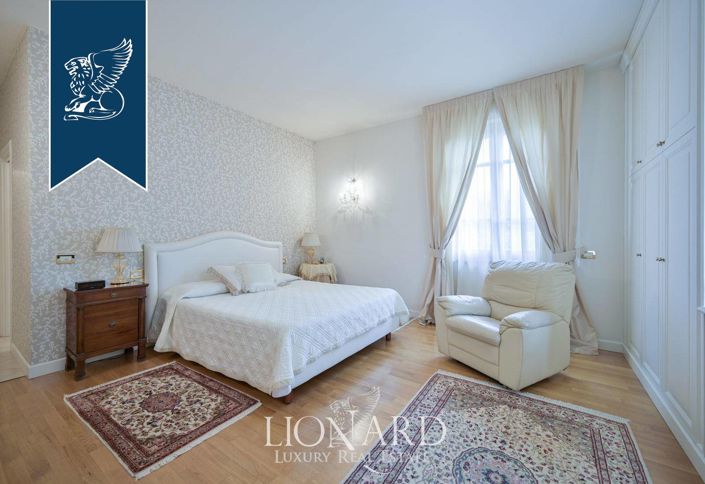 Image No.37-3 Bed Villa for sale