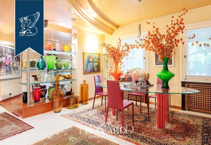 Image No.12-4 Bed Villa for sale