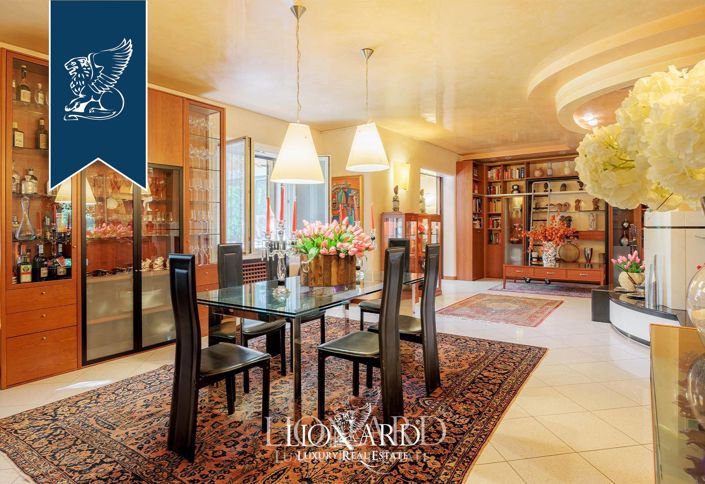 Image No.15-4 Bed Villa for sale