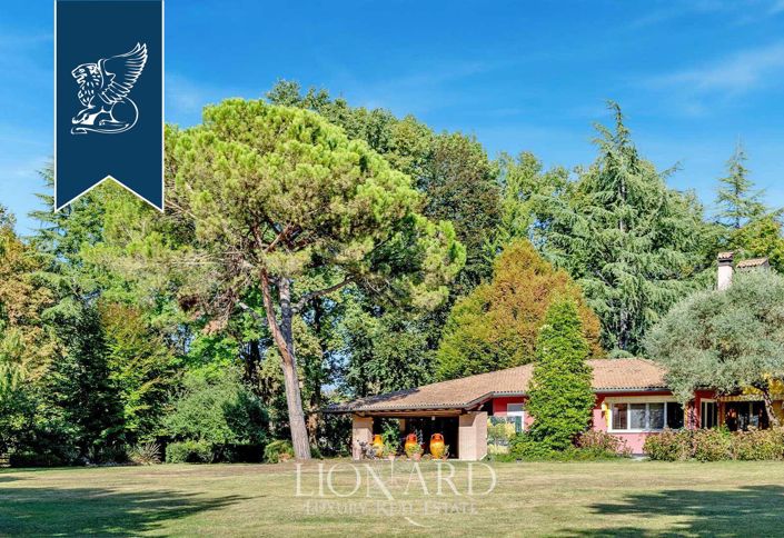 Image No.3-4 Bed Villa for sale