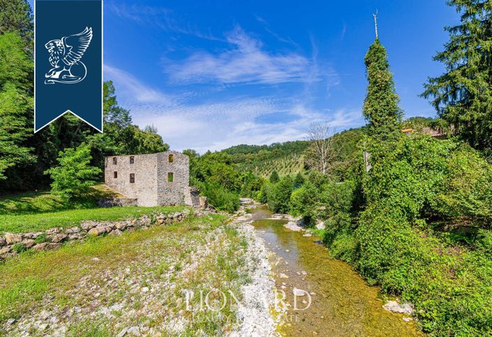 Image No.28-20 Bed Hotel for sale