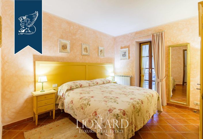 Image No.65-20 Bed Hotel for sale