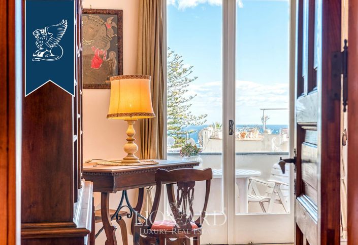 Image No.23-Appartement de 4 chambres à vendre à Capri