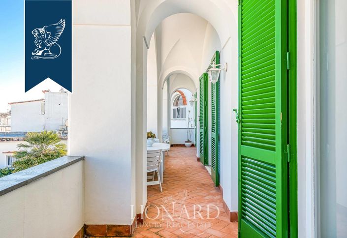 Image No.33-Appartement de 4 chambres à vendre à Capri