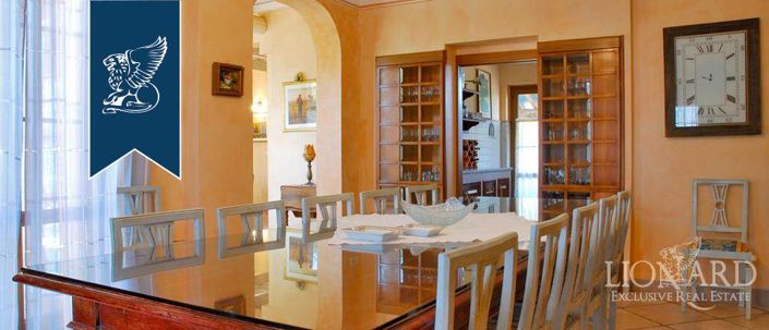 Image No.15-16 Bed Villa for sale