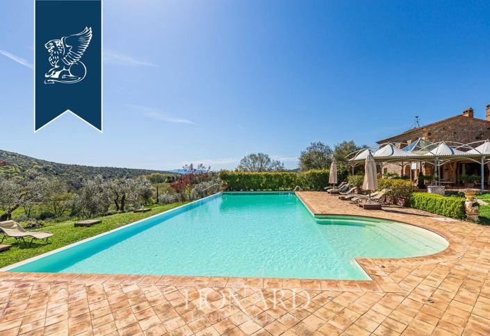 Image No.6-9 Bed Villa for sale