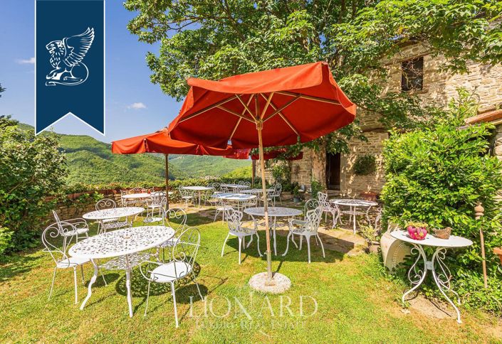 Image No.14-10 Bed Property for sale