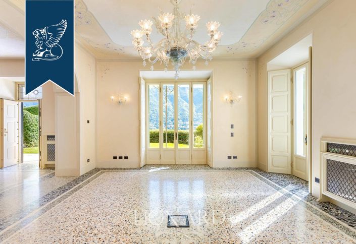 Image No.10-7 Bed Villa for sale