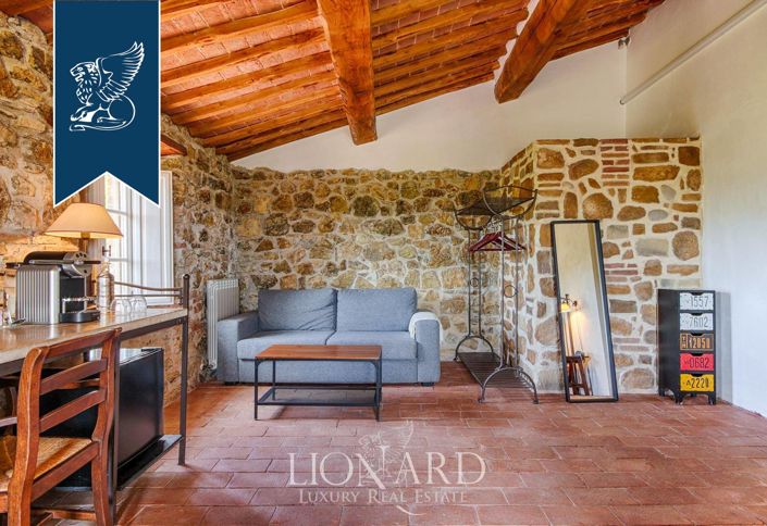 Image No.19-20 Bed Farmhouse for sale