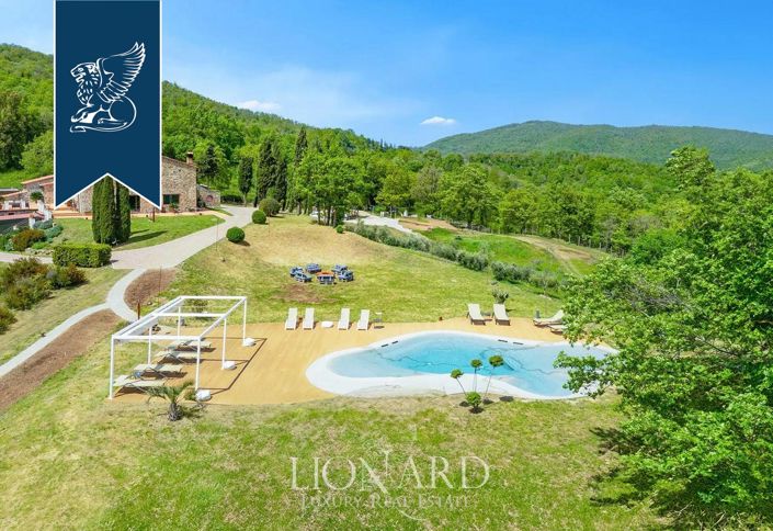 Image No.2-20 Bed Farmhouse for sale