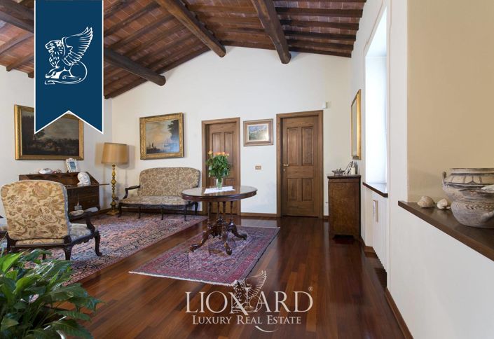 Image No.41-7 Bed Farmhouse for sale