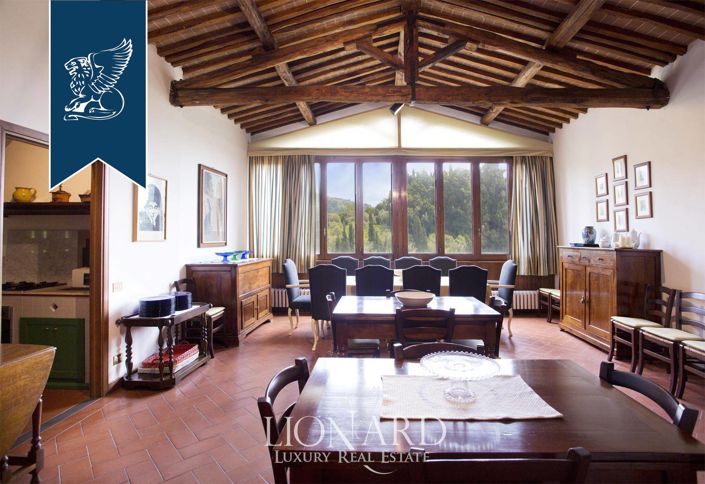 Image No.61-7 Bed Farmhouse for sale