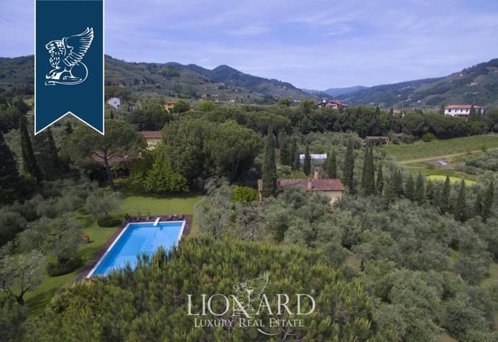 Image No.64-7 Bed Farmhouse for sale