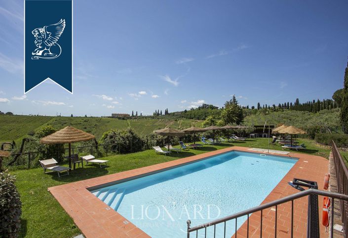 Image No.11-9 Bed Farmhouse for sale