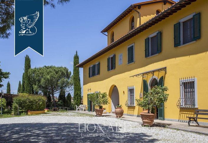 Image No.16-9 Bed Farmhouse for sale