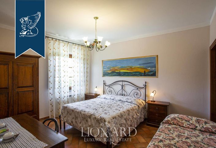 Image No.30-9 Bed Farmhouse for sale