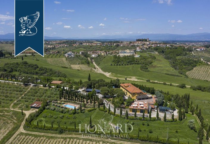 Image No.41-9 Bed Farmhouse for sale