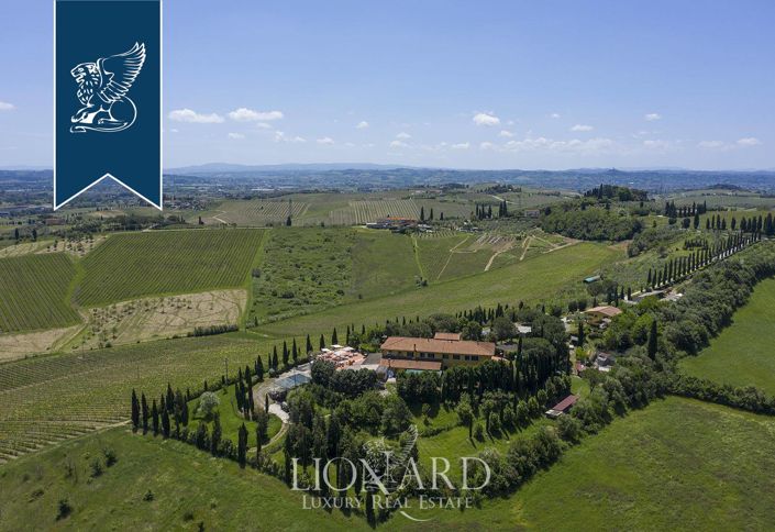 Image No.42-9 Bed Farmhouse for sale