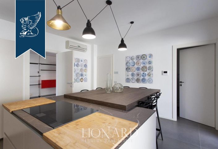 Image No.18-6 Bed Villa for sale