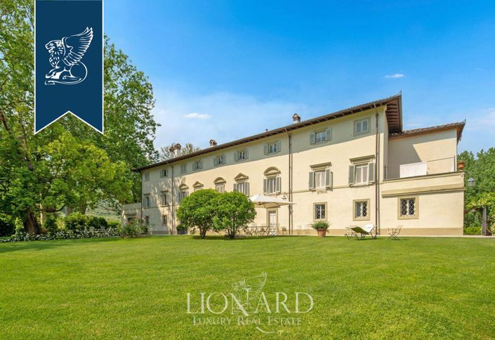 Image No.13-20 Bed Villa for sale