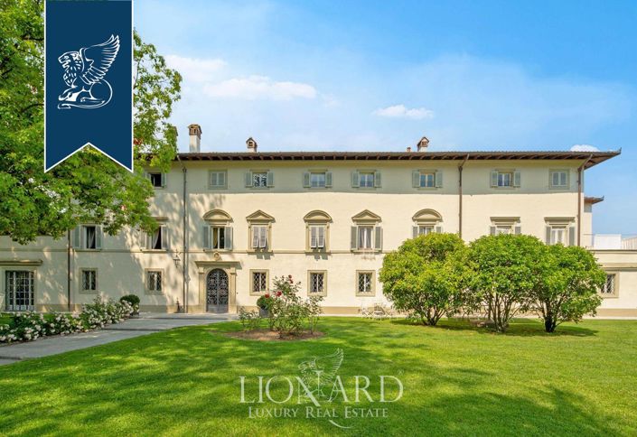 Image No.14-20 Bed Villa for sale