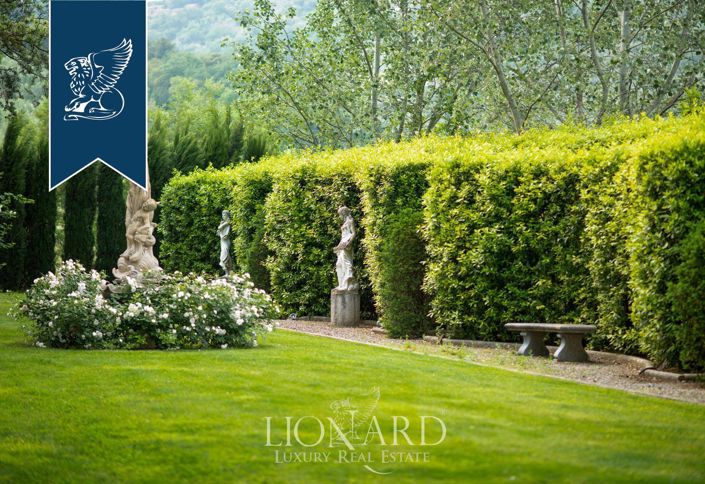 Image No.17-20 Bed Villa for sale