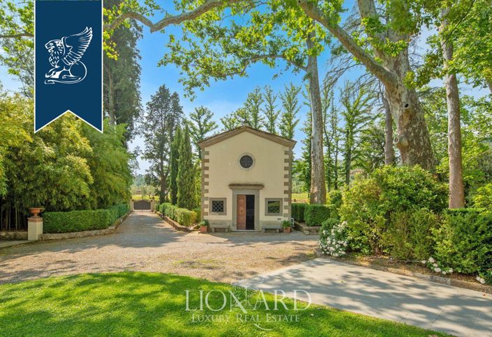 Image No.18-20 Bed Villa for sale