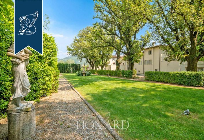 Image No.20-20 Bed Villa for sale