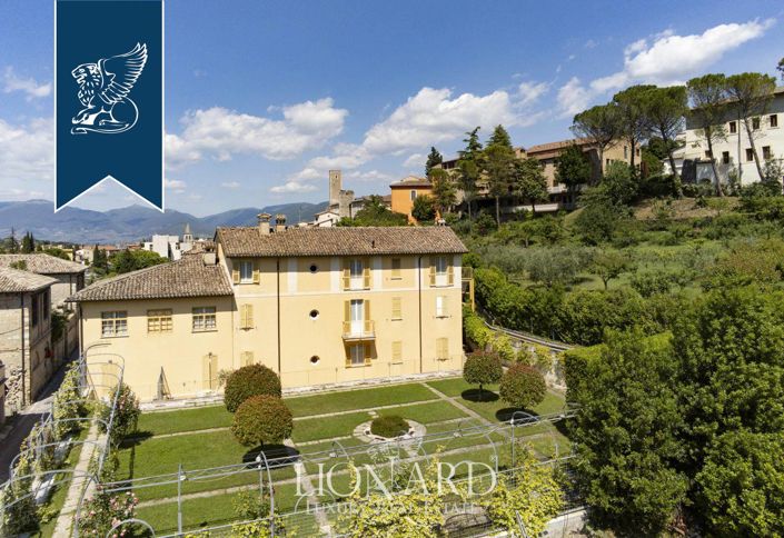 Image No.1-Un hôtel de 34 chambres à vendre à Spoleto