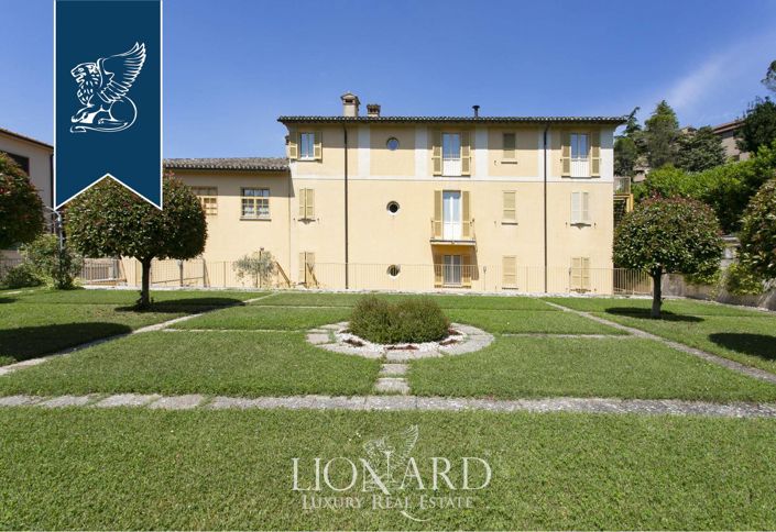 Image No.21-34 Bed Hotel for sale