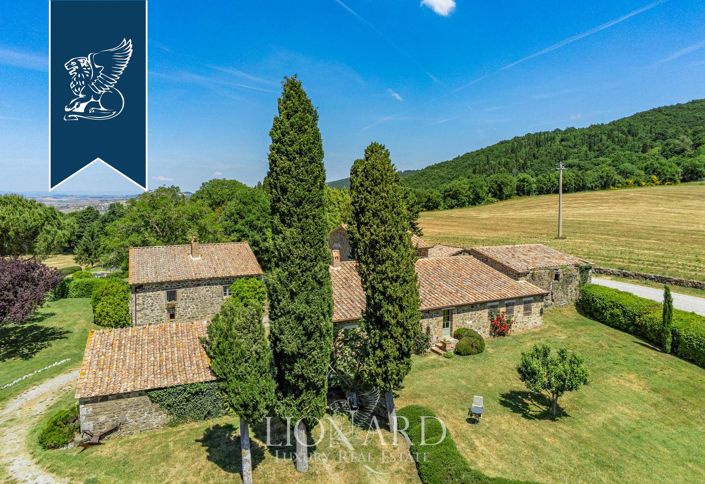 Image No.15-Ferme de 9 chambres à vendre à Sarteano