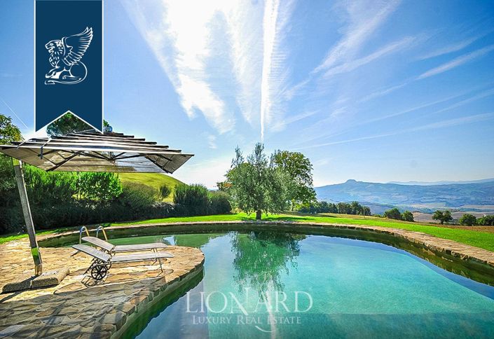 Image No.22-Ferme de 9 chambres à vendre à Sarteano