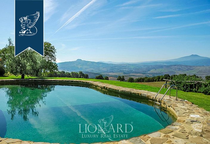 Image No.26-Ferme de 9 chambres à vendre à Sarteano