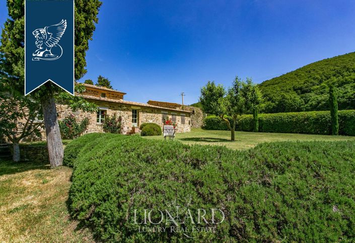 Image No.33-Ferme de 9 chambres à vendre à Sarteano