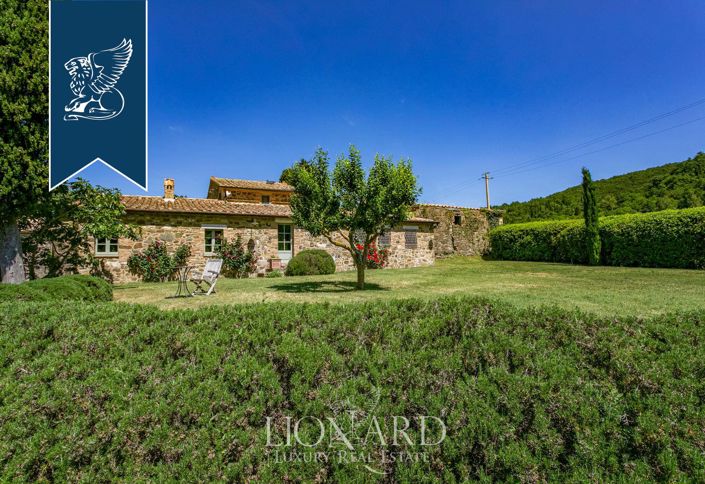 Image No.34-Ferme de 9 chambres à vendre à Sarteano